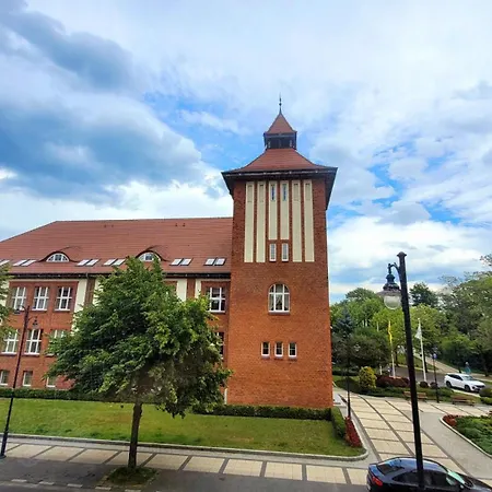 Mieszkanie W Centrum Ustki Apartman